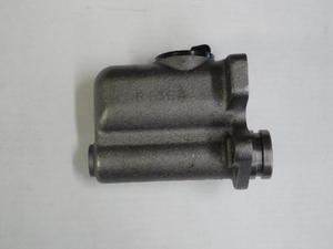 5860 master cylinder